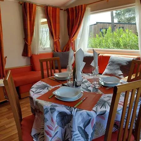 Mobilhome St Raphael- Village 5 Etoiles Campsite Roquebrune-sur-Argens